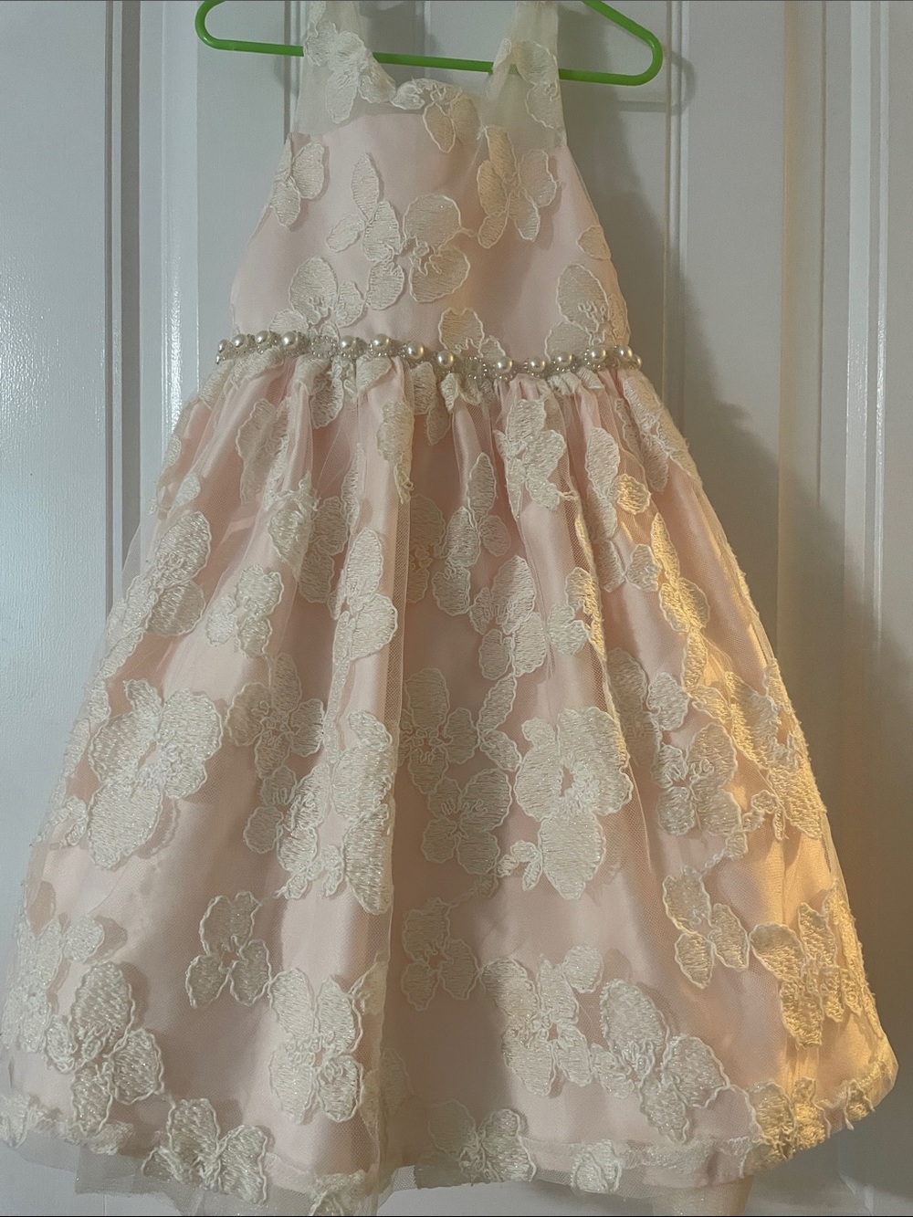 Beautiful pink and floral girls fancy dress flower girl dress size 6